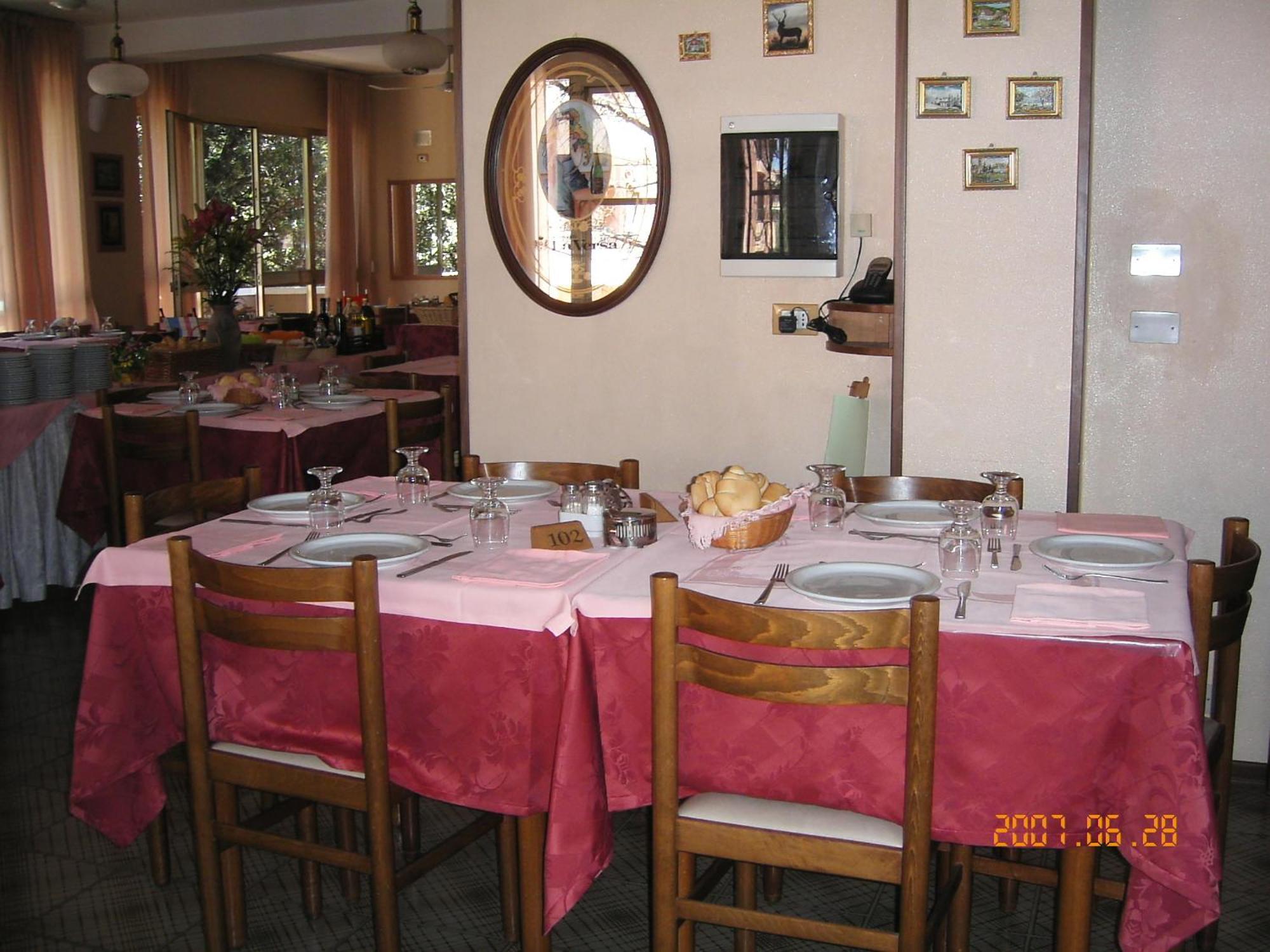 Hotel Marselli Rimini Exterior photo