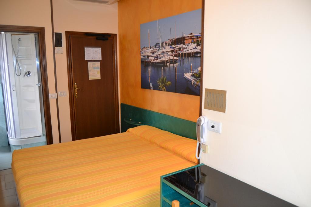 Hotel Marselli Rimini Exterior photo